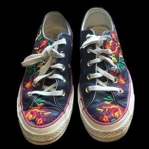 Chuck Taylor Converse Navy Floral Embroidered Sneakers